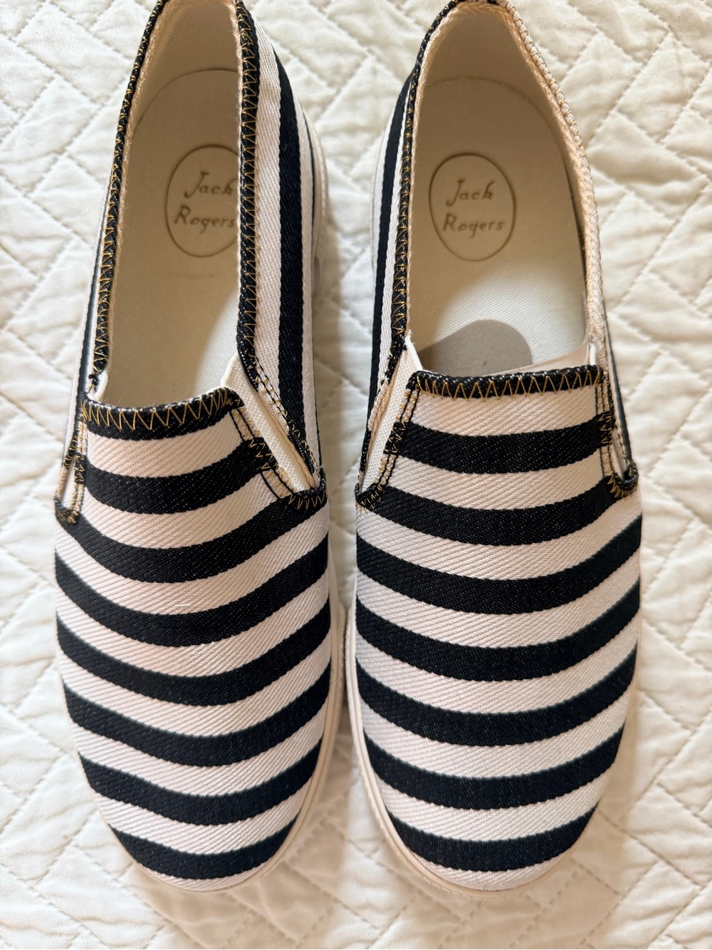 Jack Rogers Black and White Striped Slip-On Canvas Sneakers New with Box Size 7